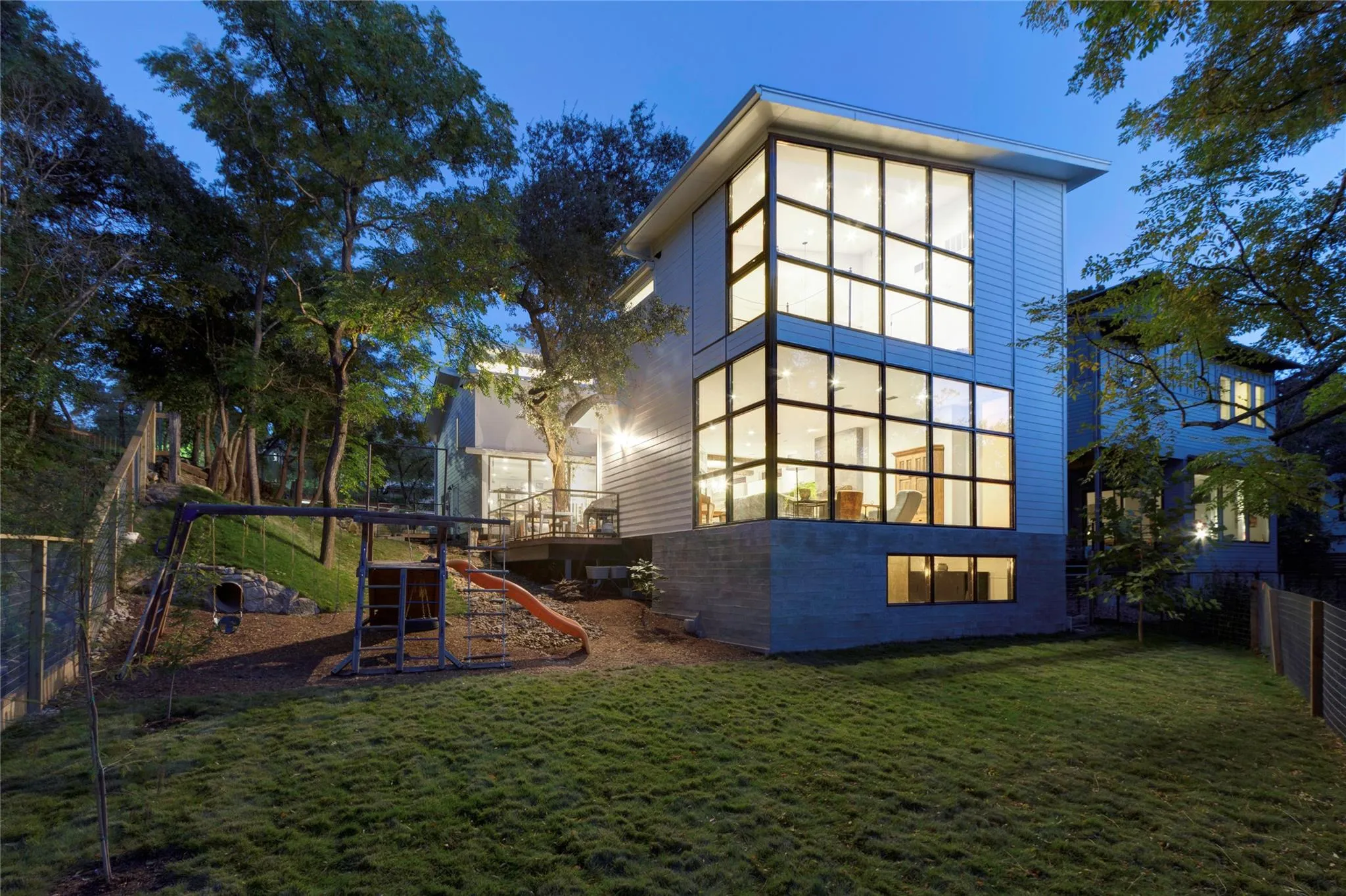 Photo of 1700 S 6TH ST, Austin, 78704