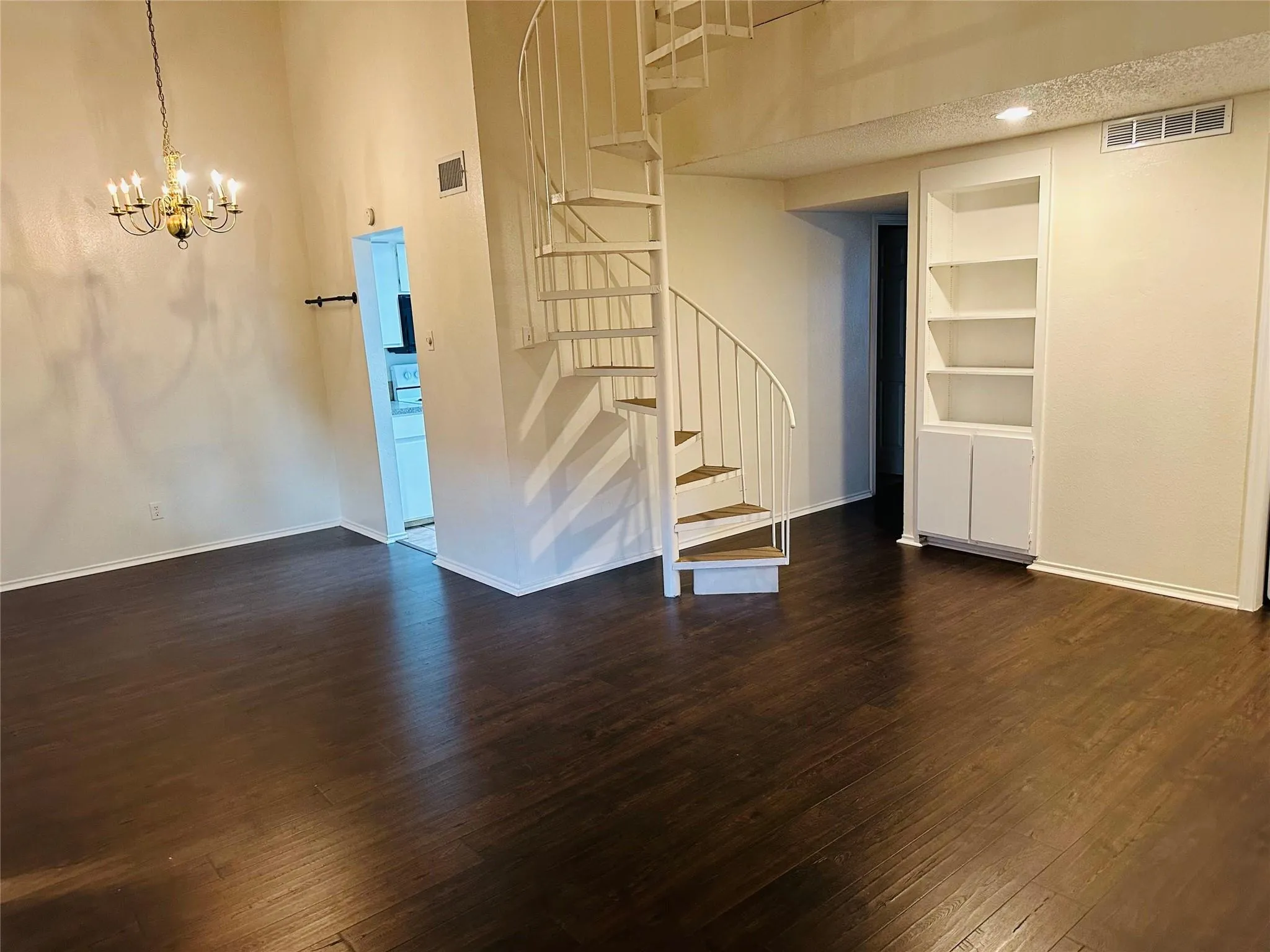 Photo of 2401 LEON ST #307, Austin, TX, 78705