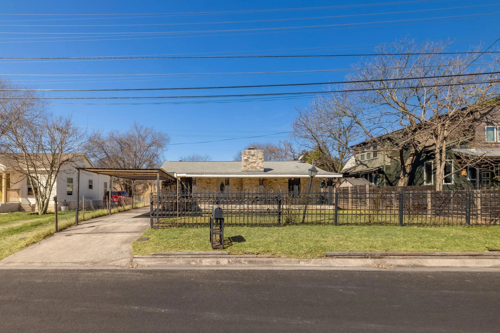 Photo 3 of 1114 RICHARDINE AVE
