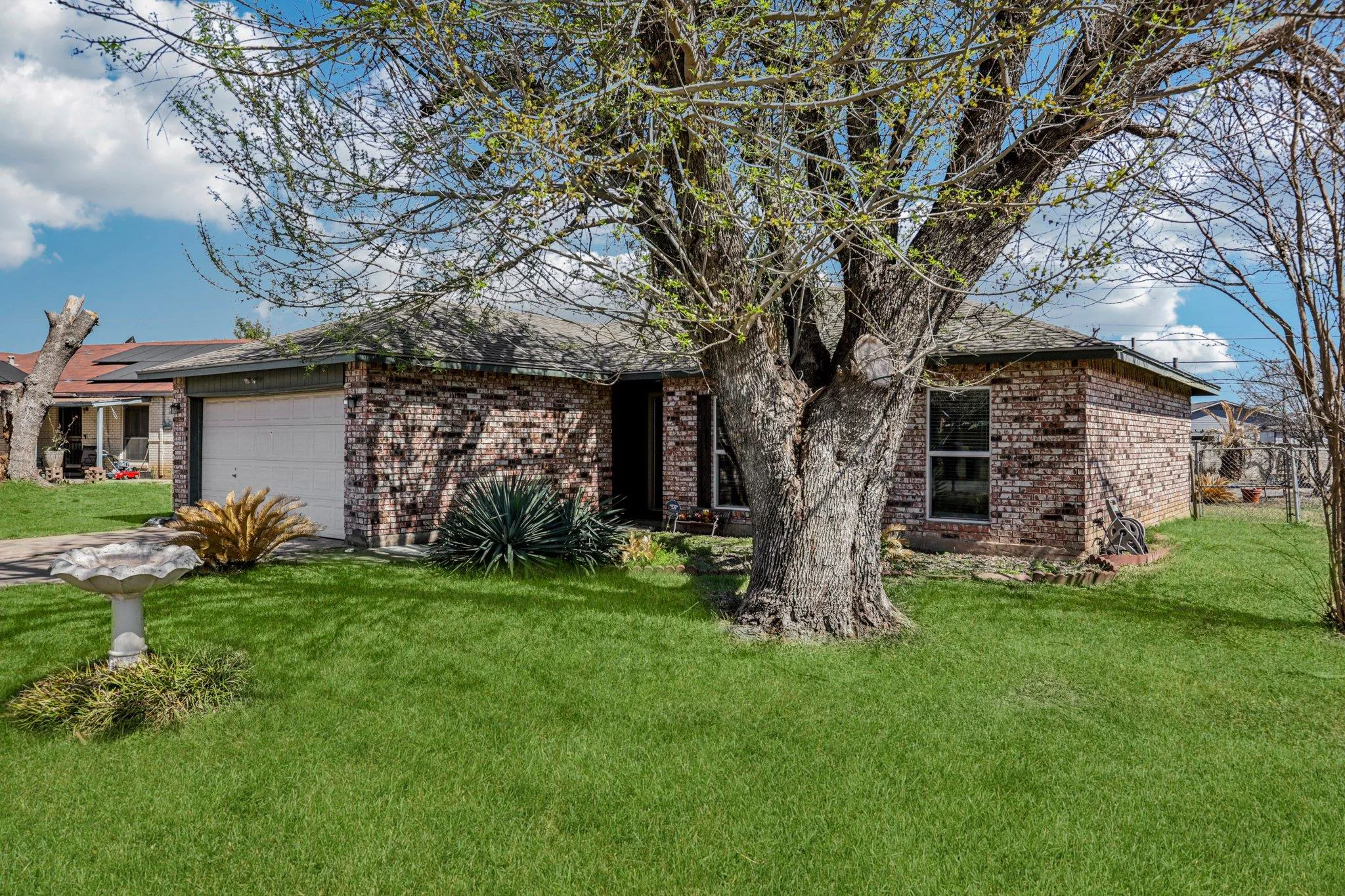 Photo 3 of 1107 LONG MEADOW DR