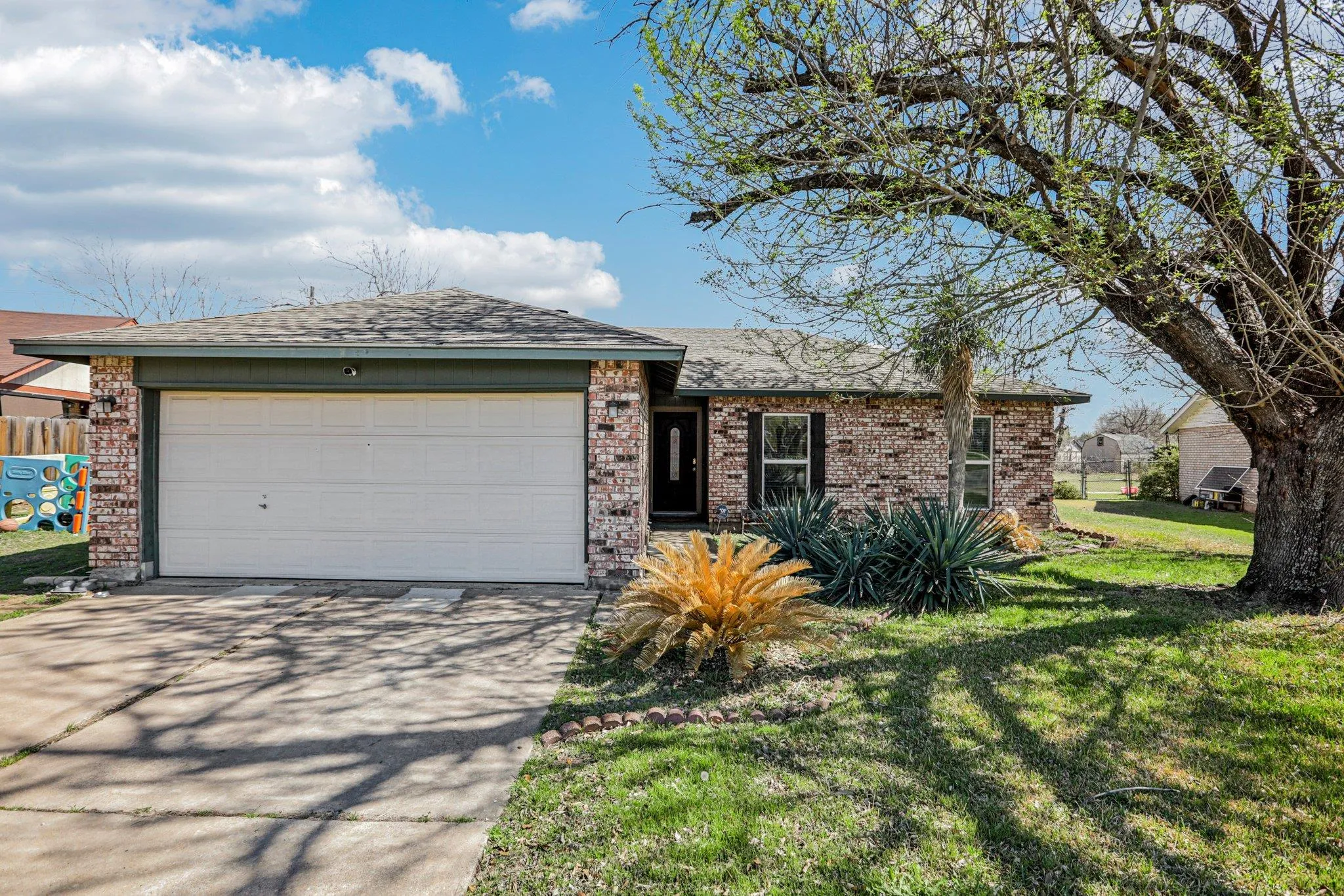 Photo of 1107 LONG MEADOW DR, Round Rock, TX, 78664