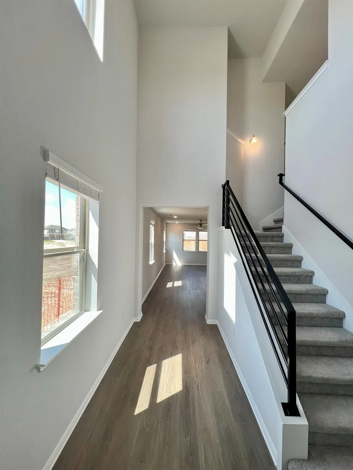Photo 3 of 1505 CORSAC WAY