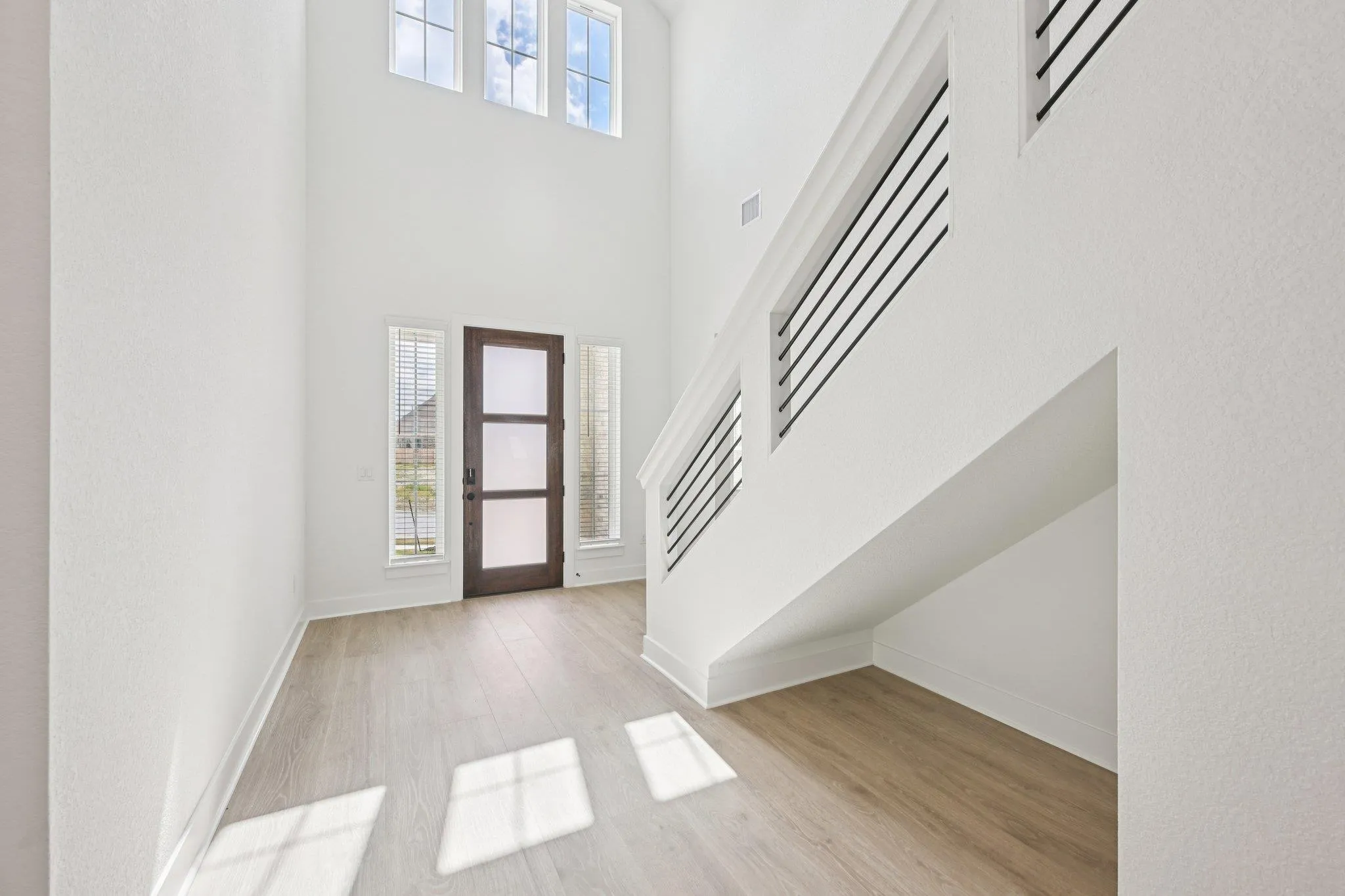 Photo 5 of 194 KAPOK ST