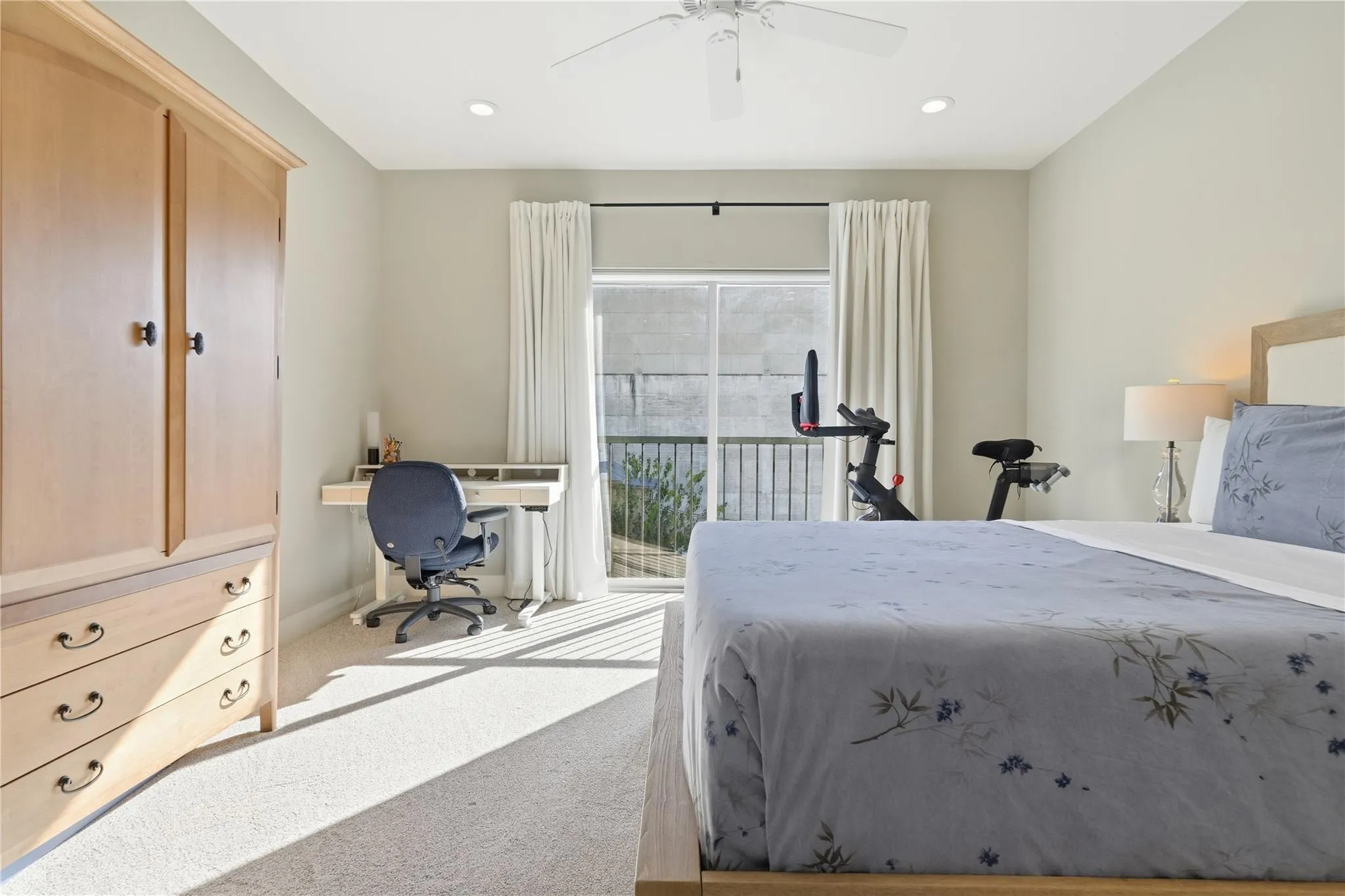 Photo 3 of 908 NUECES ST #31