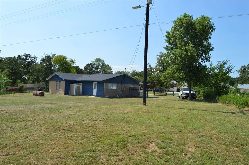 Photo 2 of 245 FLAMING OAK DR