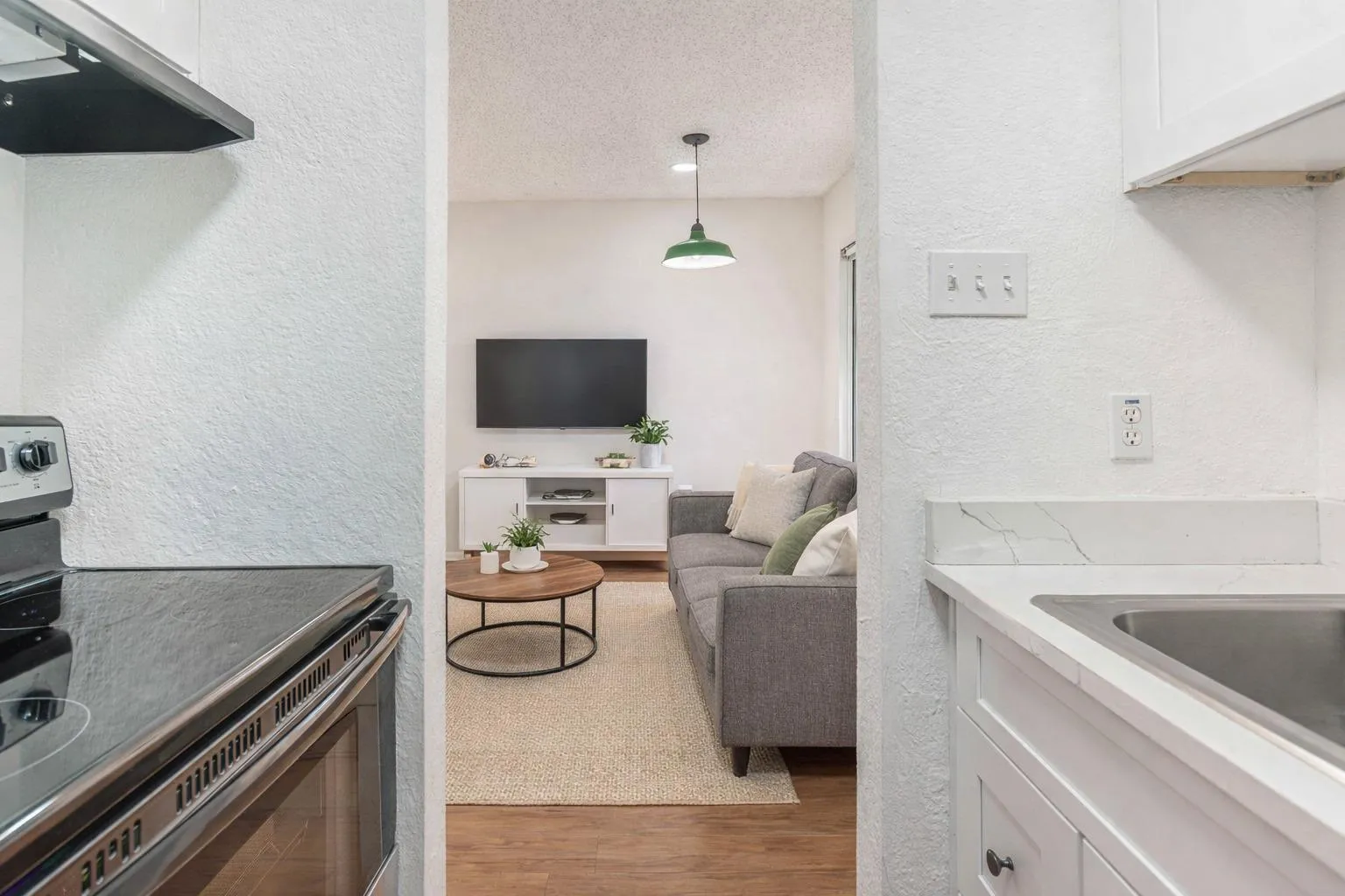 Photo 5 of 4701 RED RIVER ST #102