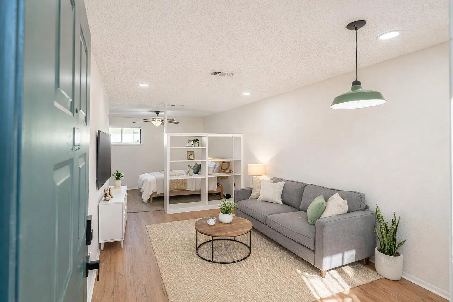 Photo 2 of 4701 RED RIVER ST #102
