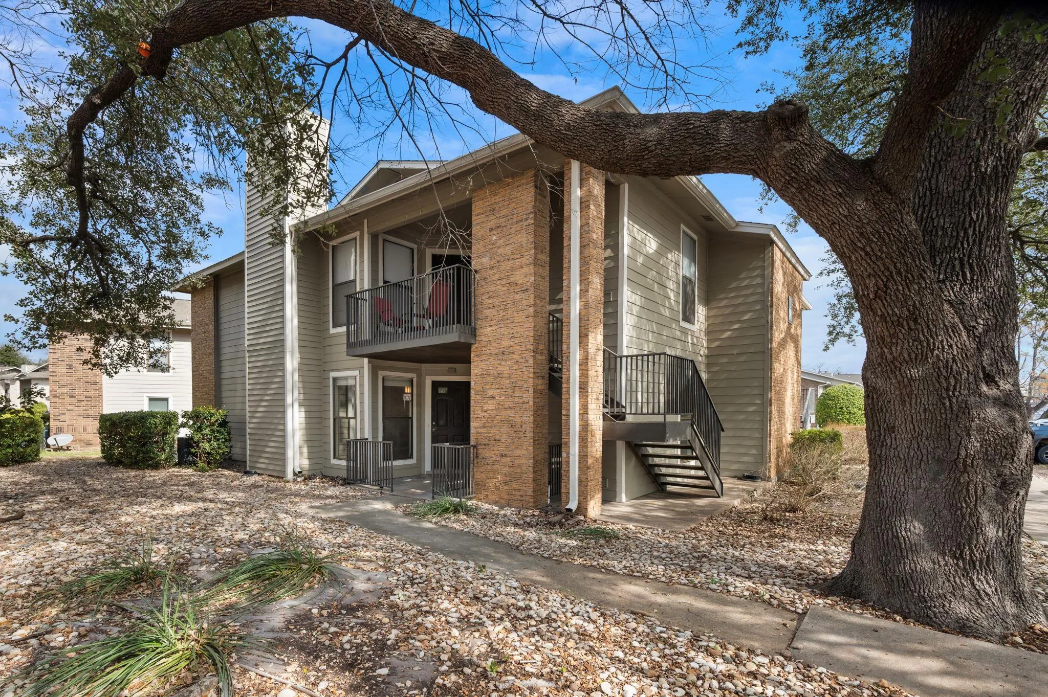 Photo 2 of 10616 MELLOW MEADOWS DR #3A