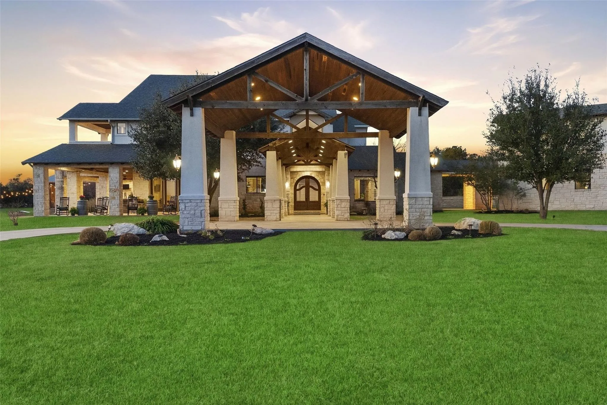 Photo of 7220 CREEK RD, Dripping Springs, 78620