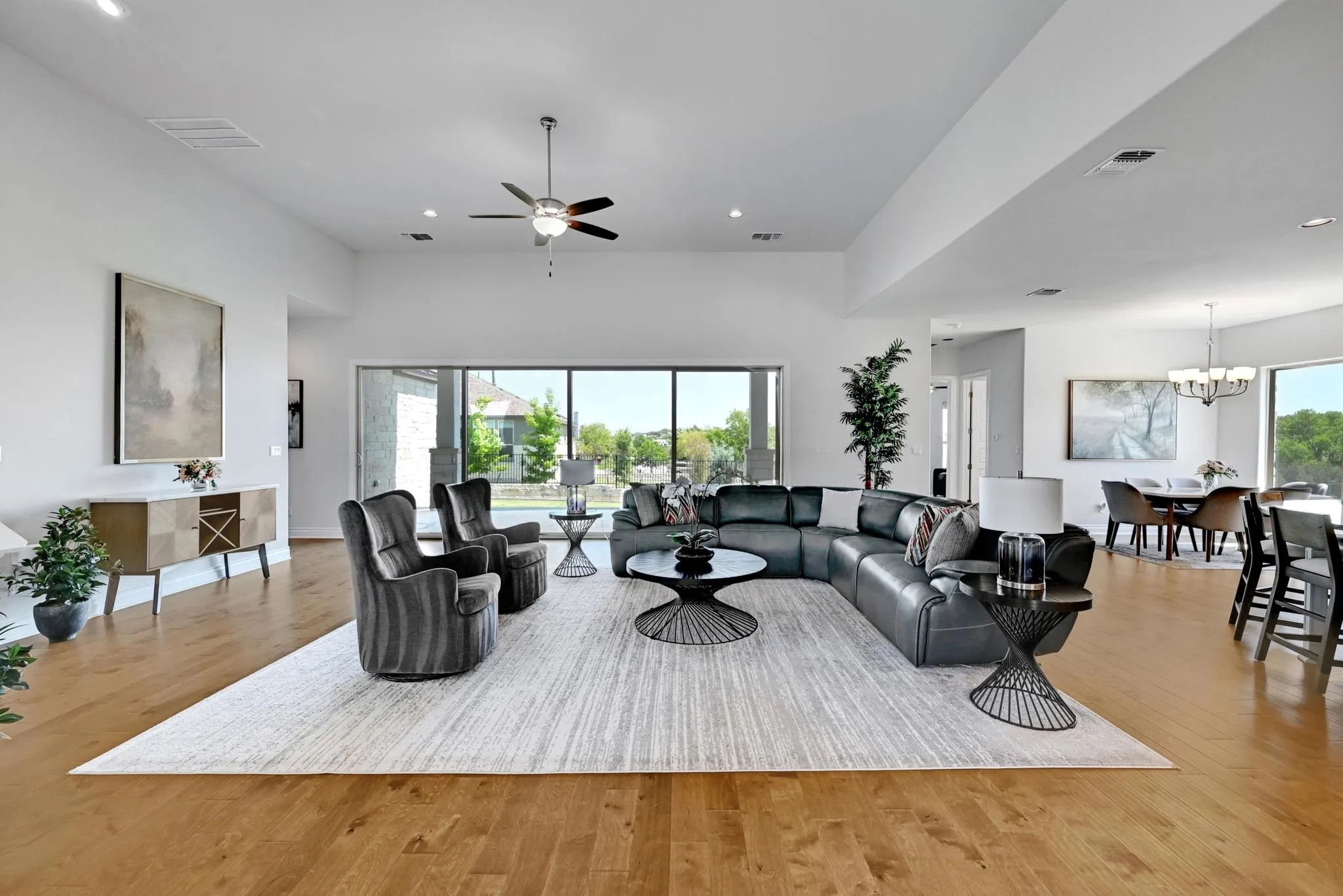 Photo 3 of 4809 SERENE HILLS DR