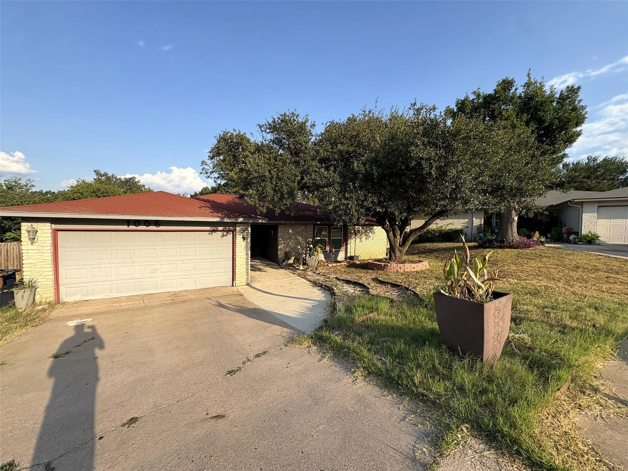 Photo of 1006 WISTERIA CIR, Austin, TX, 78753