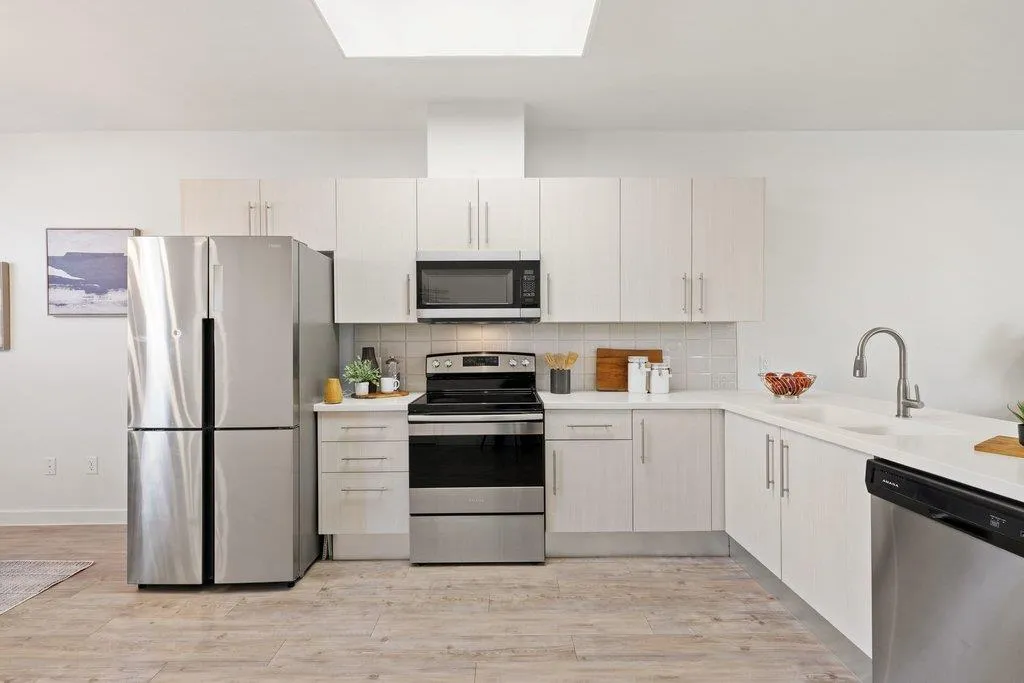 Photo 5 of 7805 COOPER LN #401