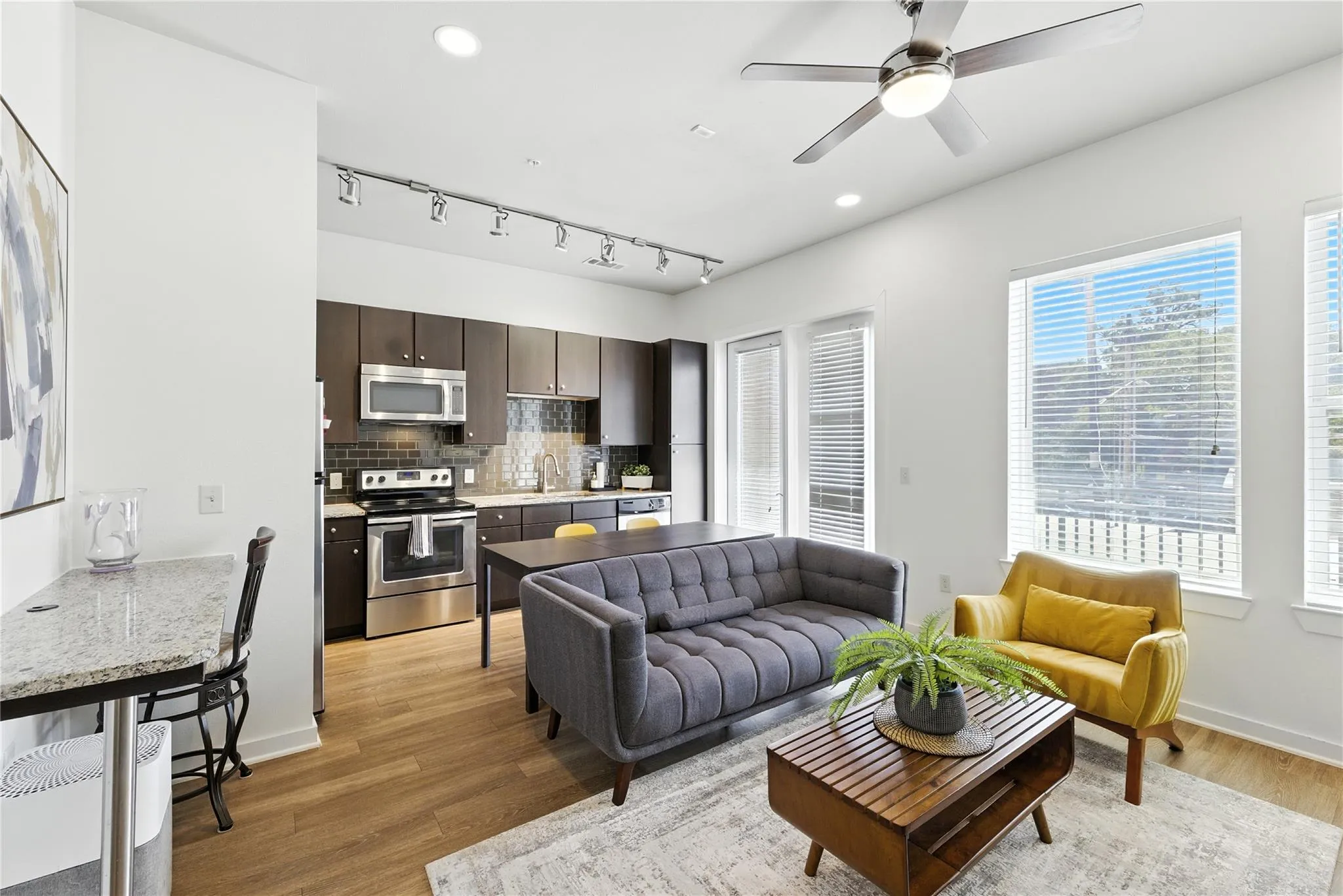 Photo 2 of 1900 BARTON SPRINGS RD #2003