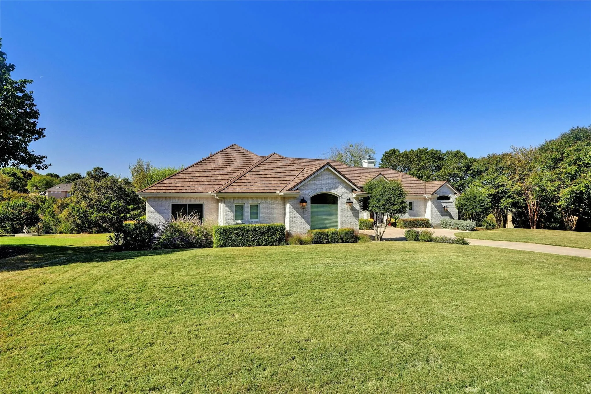 Photo 4 of 209 OVERLOOK CT