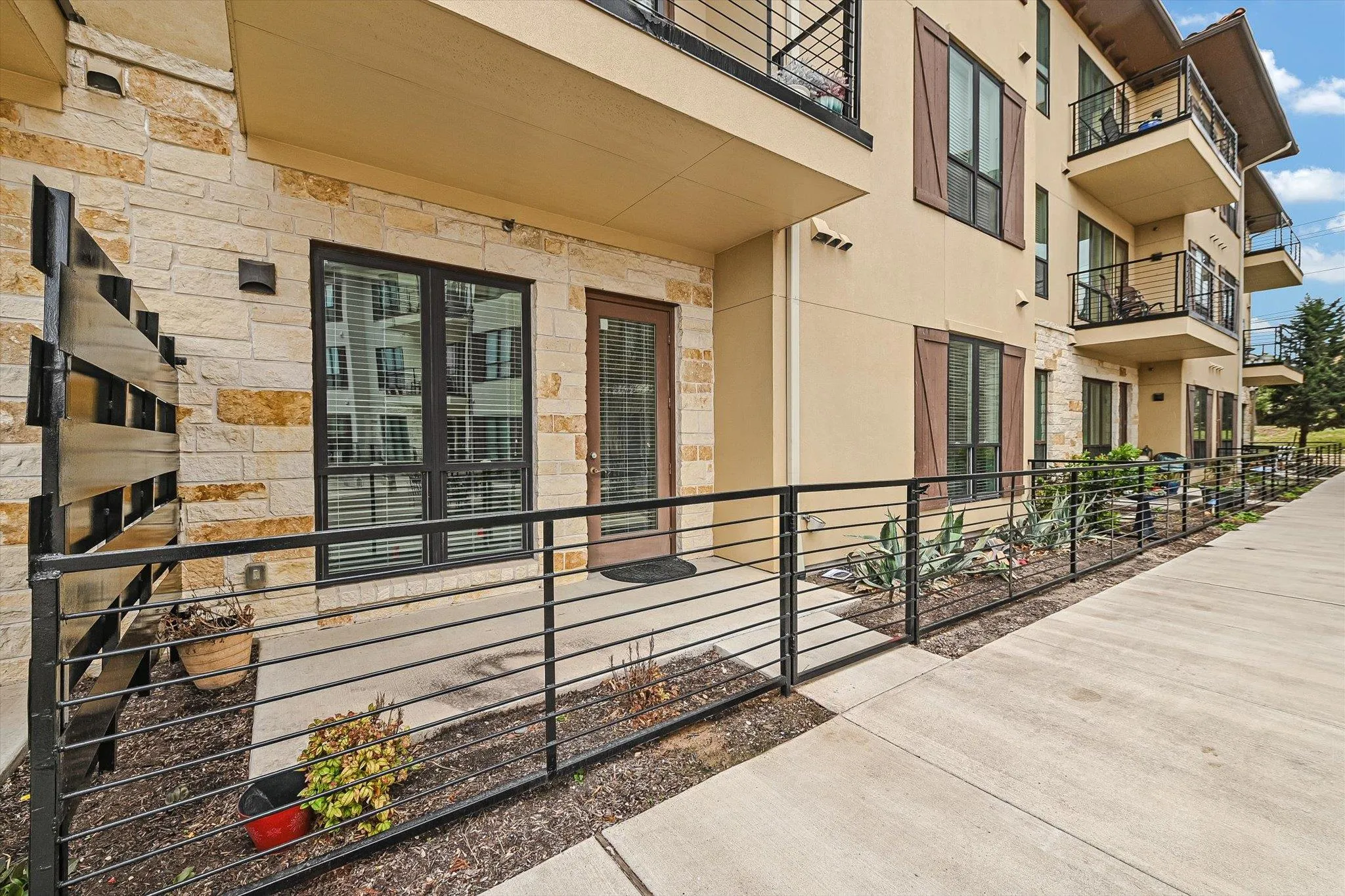 Photo of 104 BELLA TOSCANA AVE #2106, Lakeway, TX, 78734