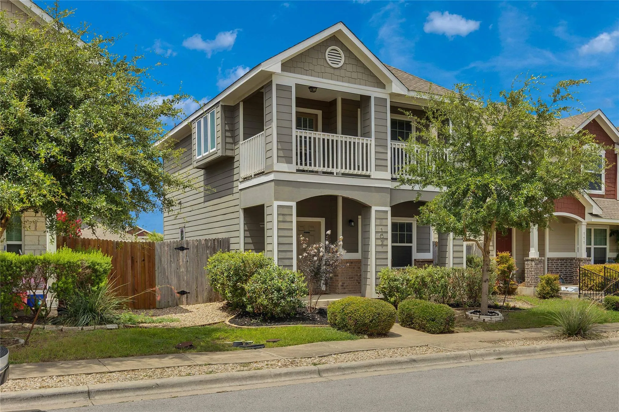 Photo of 107 FRIENDSHIP OAK DR, San Marcos, TX, 78666