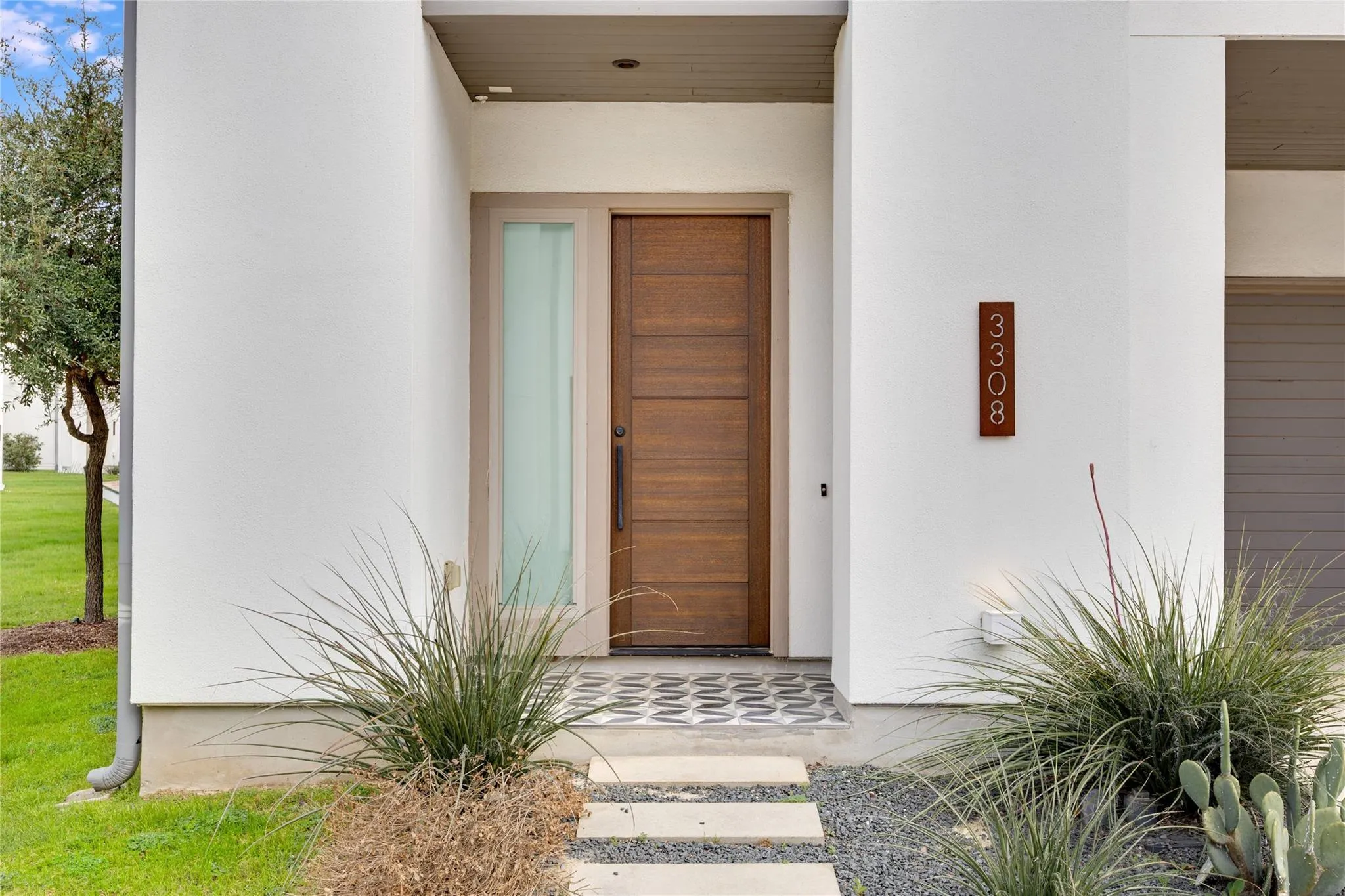 Photo 4 of 3308 CANTWELL LN