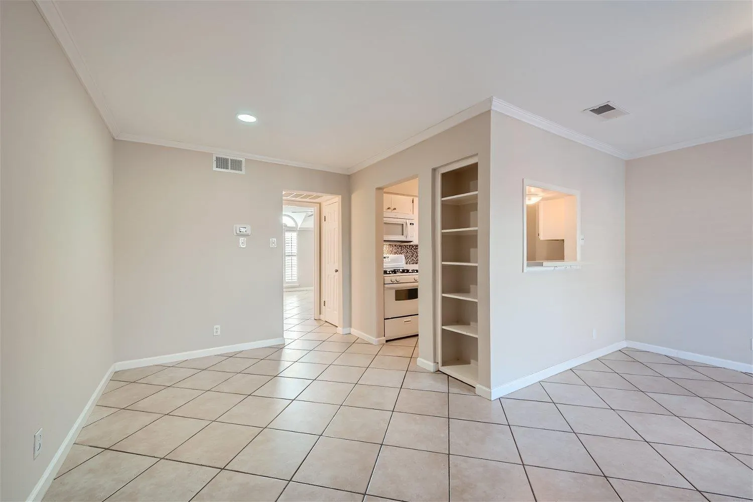 Photo 5 of 7920 ROCKWOOD LN #203