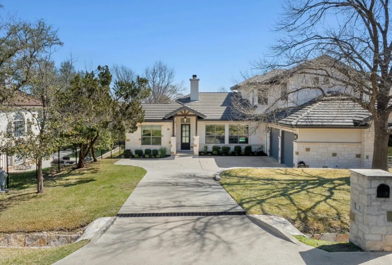 Photo of 3 CAMWOOD TRL, The Hills, TX, 78738