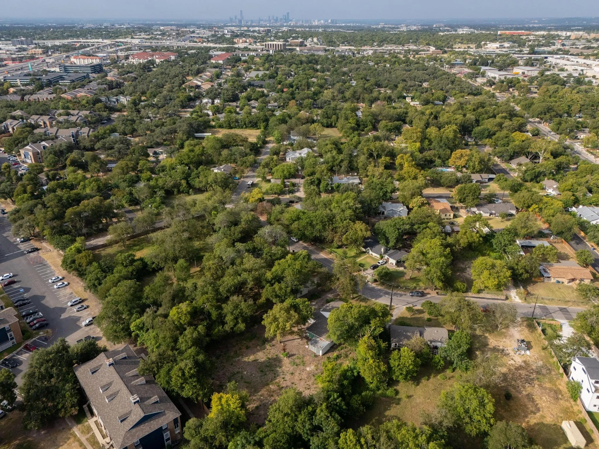 Photo 5 of 300 PECAN DR
