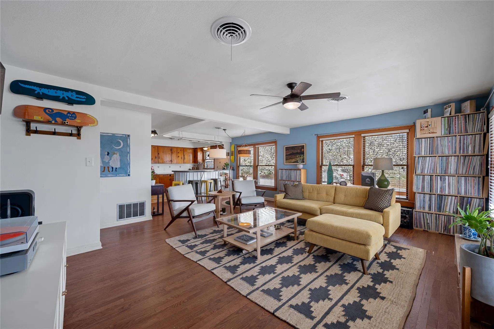 Photo 5 of 5114 CASWELL AVE