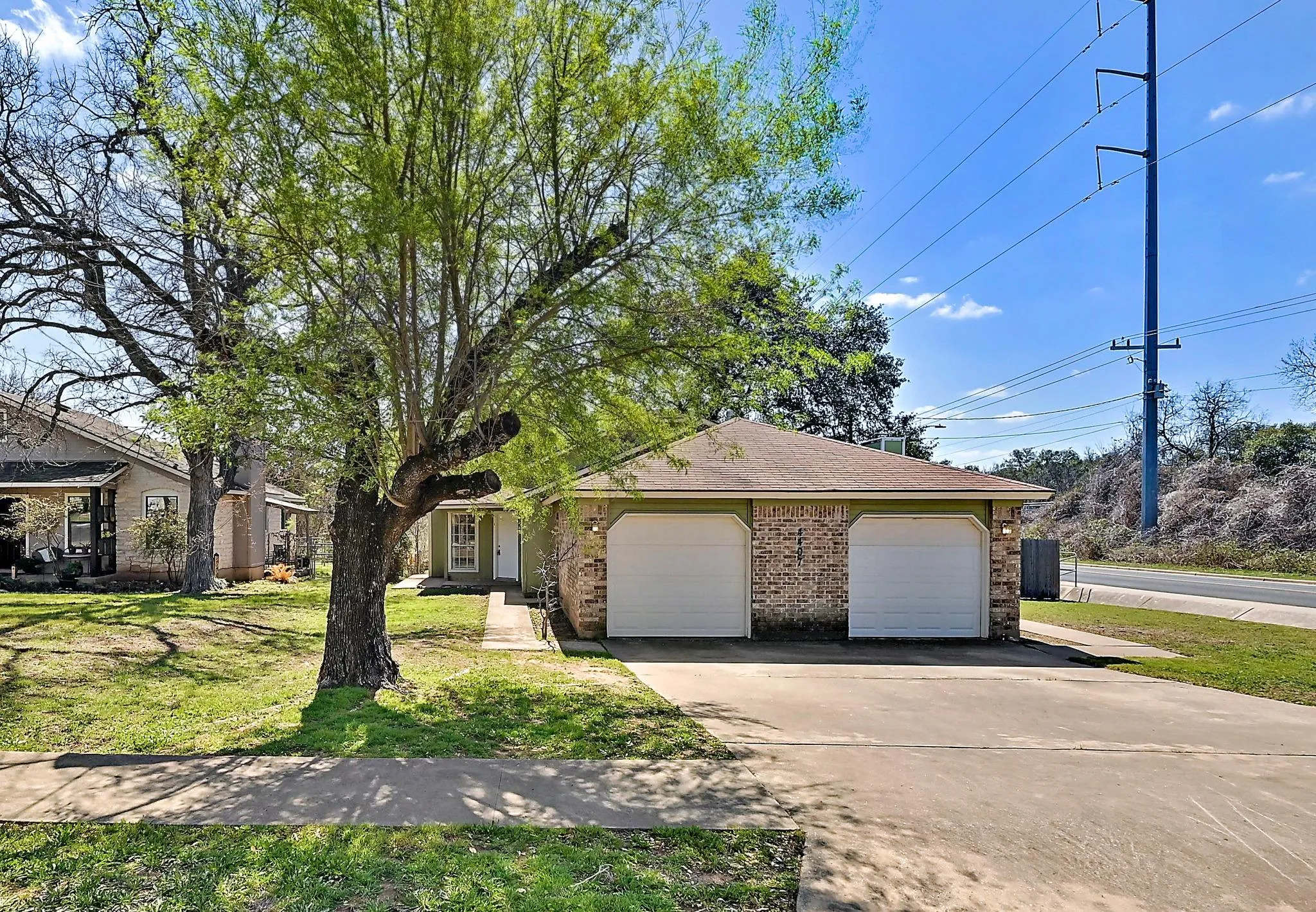 Photo of 4407 LIMEWOOD CT, Austin, TX, 78727