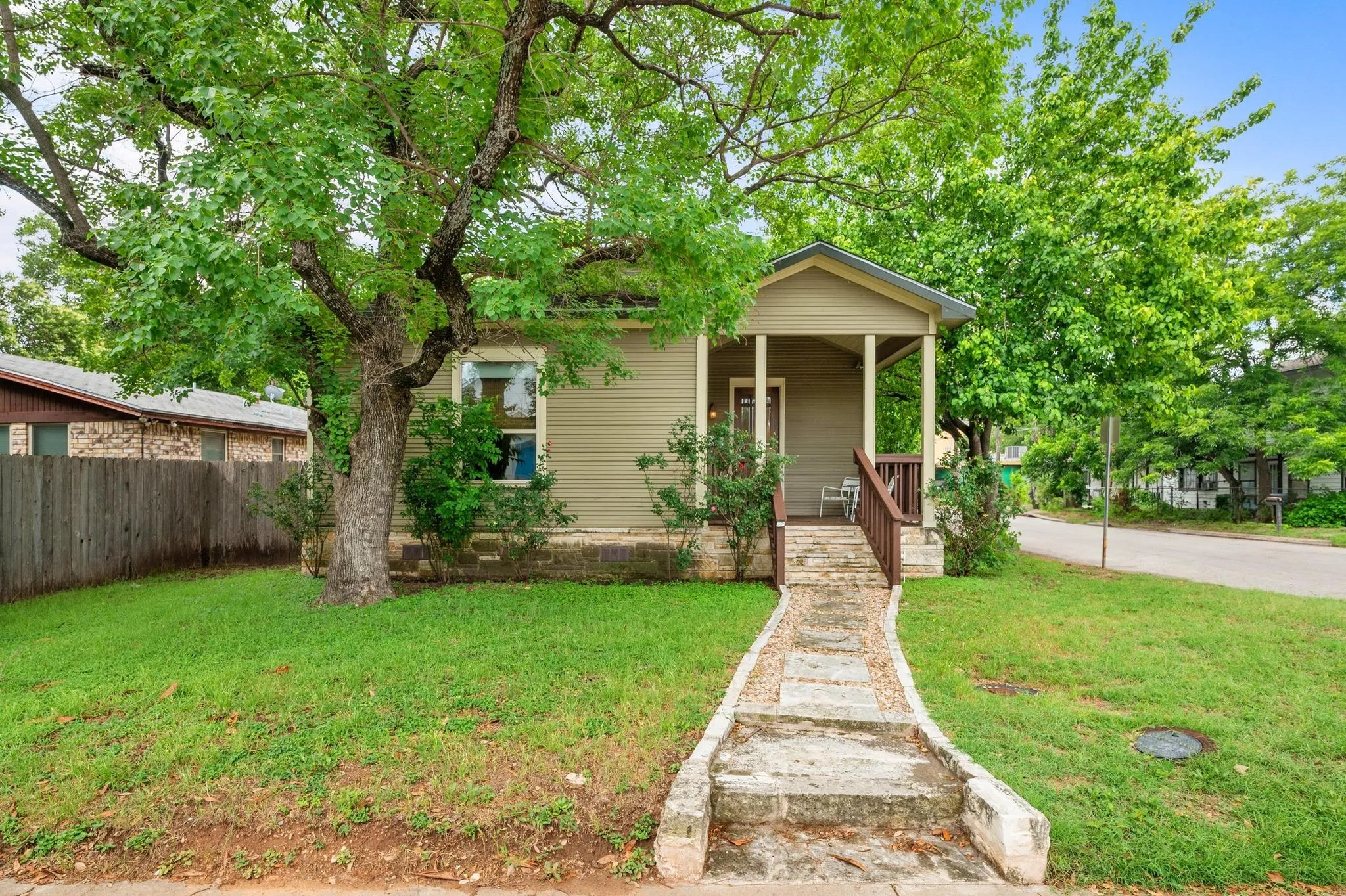 Photo 2 of 111 ADAM L CHAPA SR ST