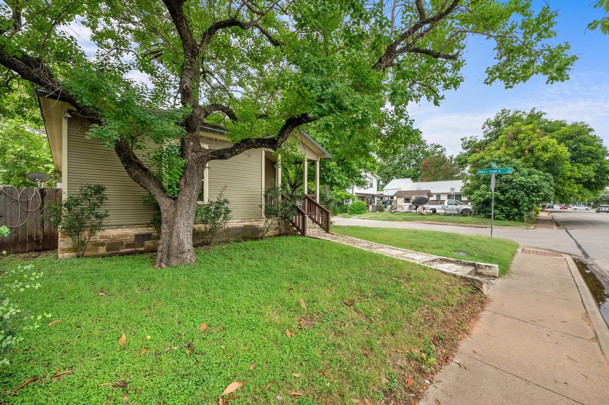 Photo 3 of 111 ADAM L CHAPA SR ST