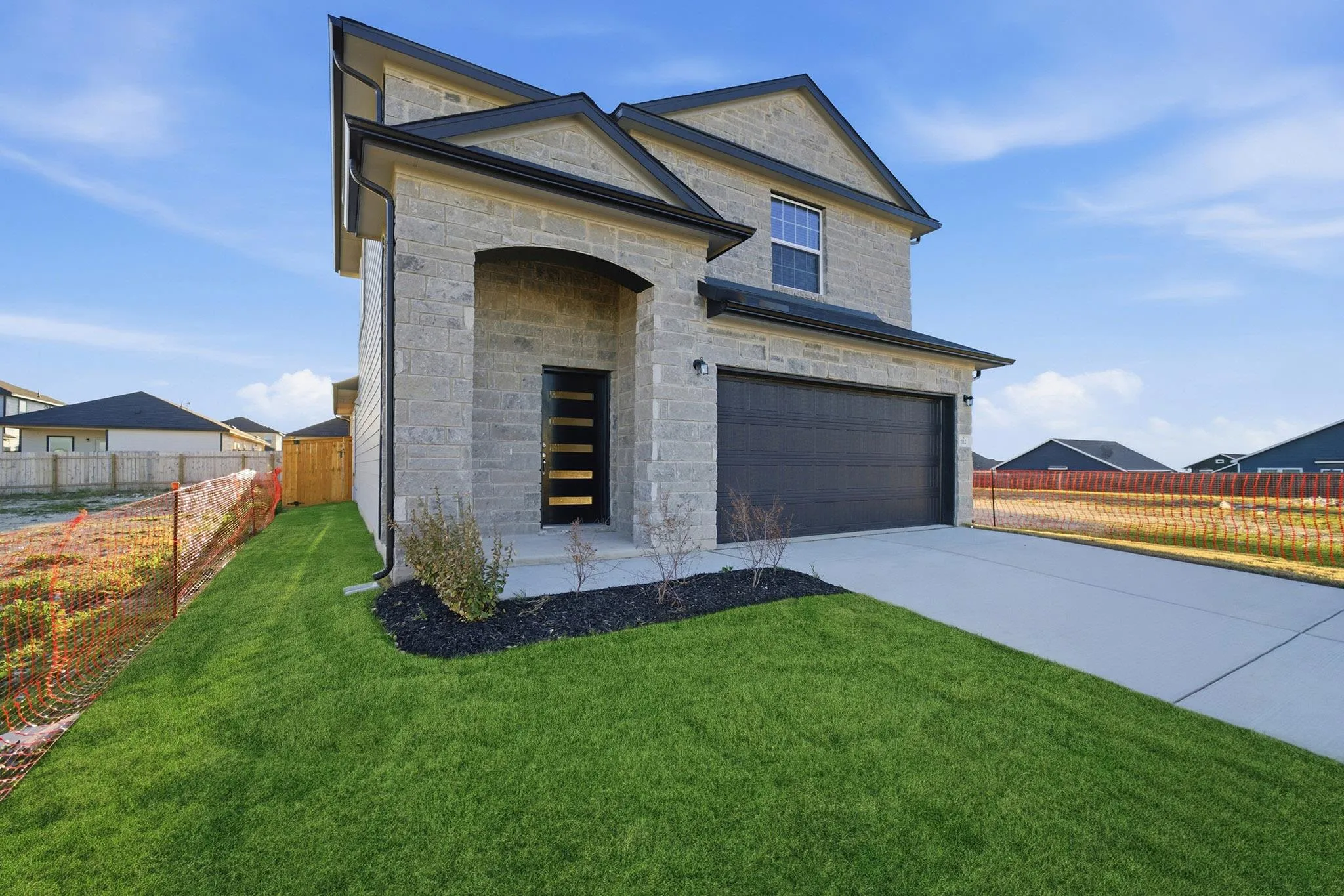 Photo 3 of 112 VANDERVOORT WAY