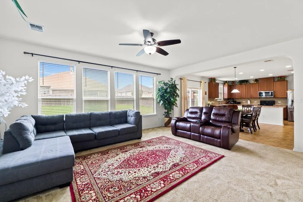 Photo 5 of 1100 AUTUMN SAGE WAY