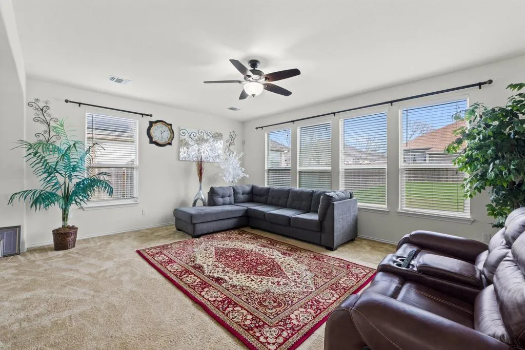 Photo 4 of 1100 AUTUMN SAGE WAY