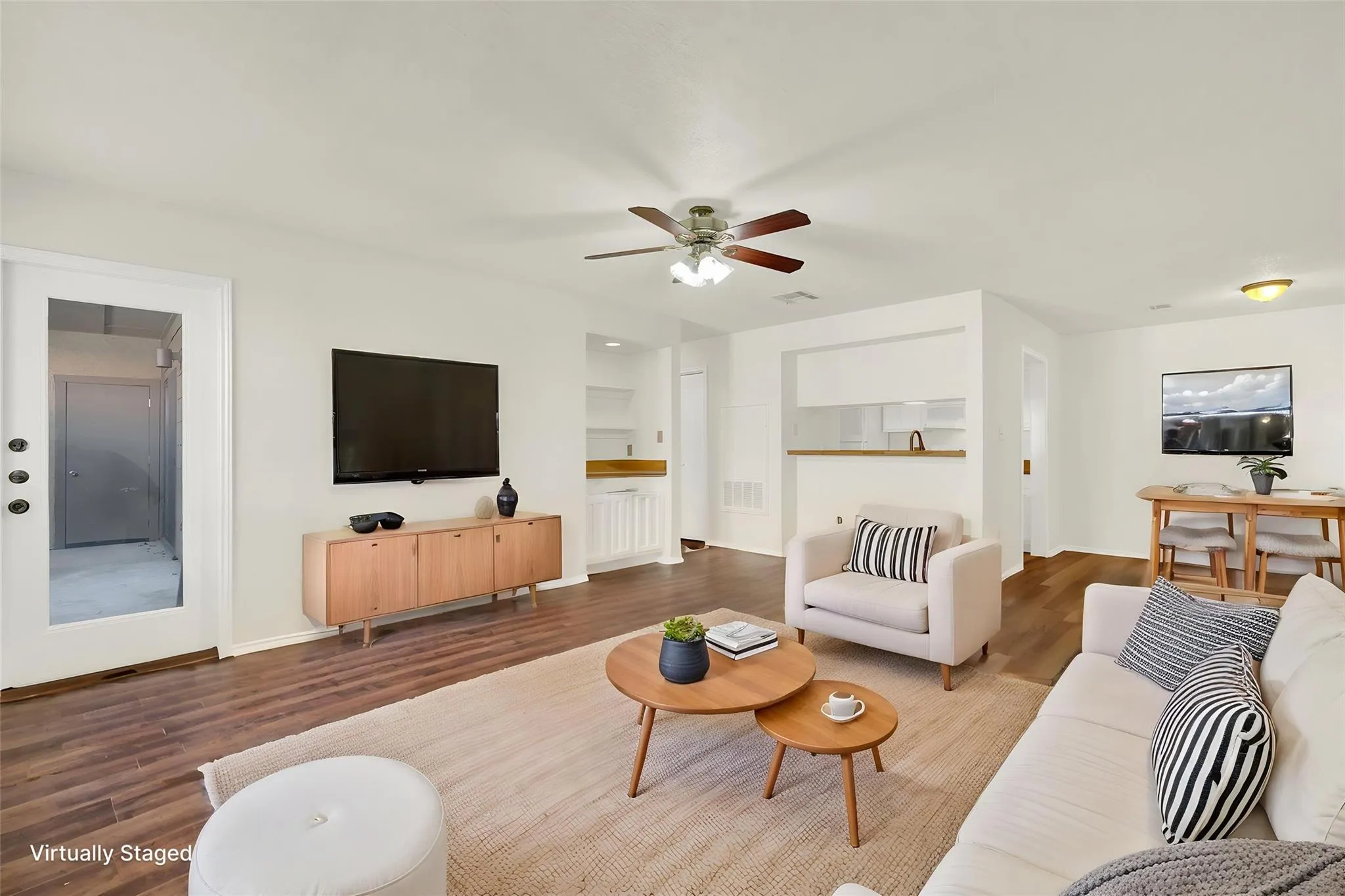 Photo 5 of 1202 THORPE LN #701