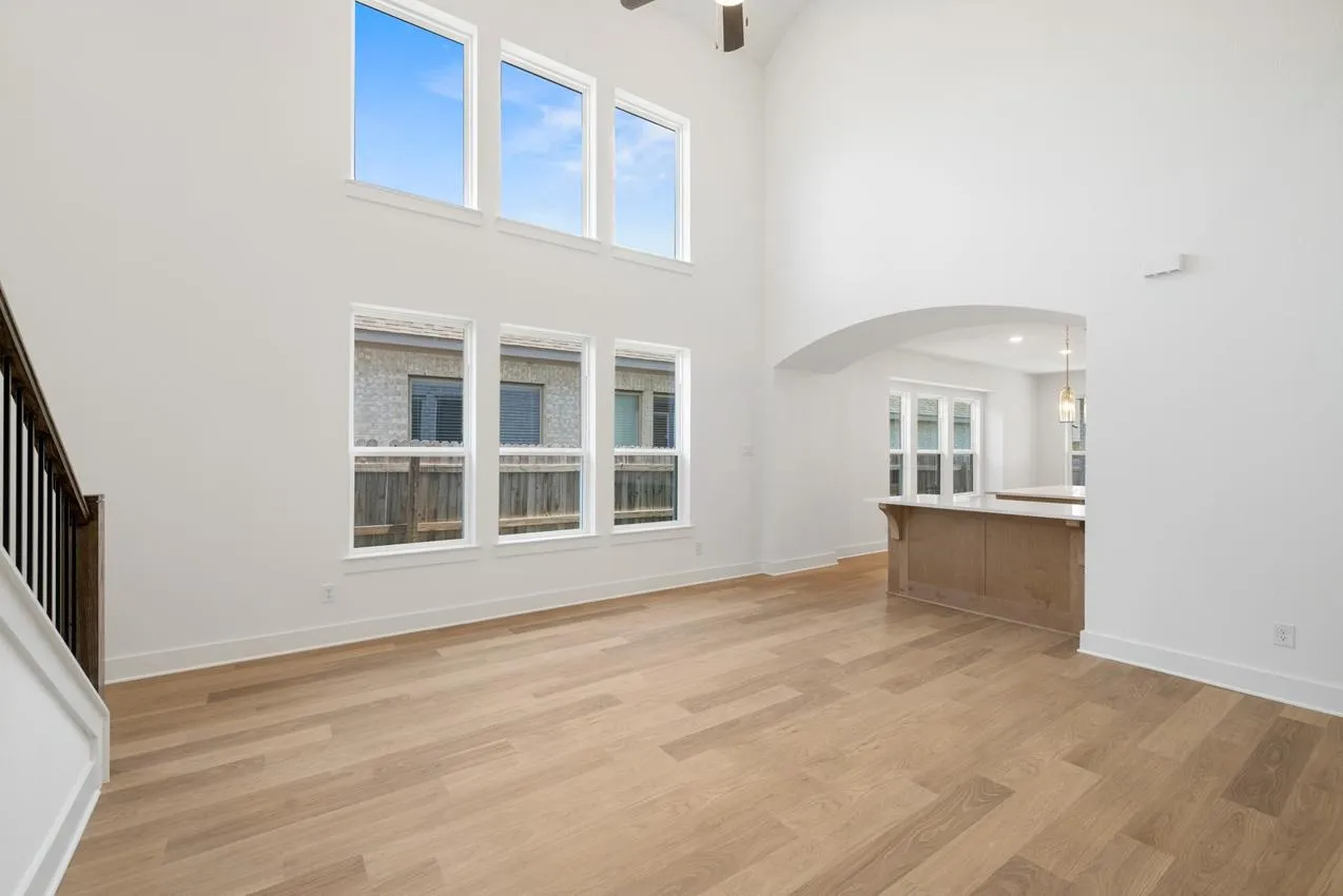 Photo 5 of 252 MENLO BND
