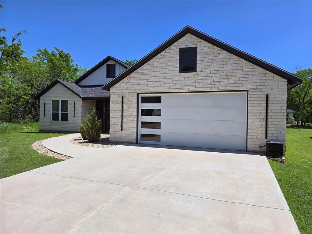 Photo of 109 KIPAPA CT, Bastrop, TX, 78602