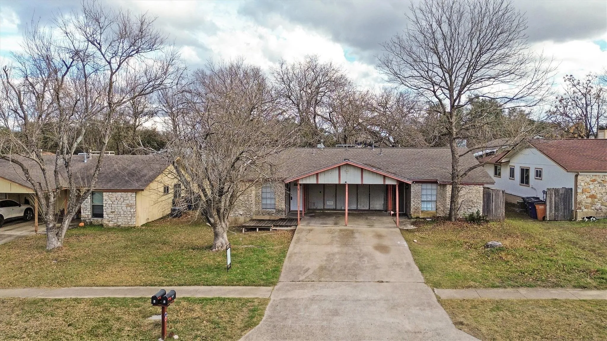Photo of 6305 EMERALD FOREST DR, Austin, TX, 78745