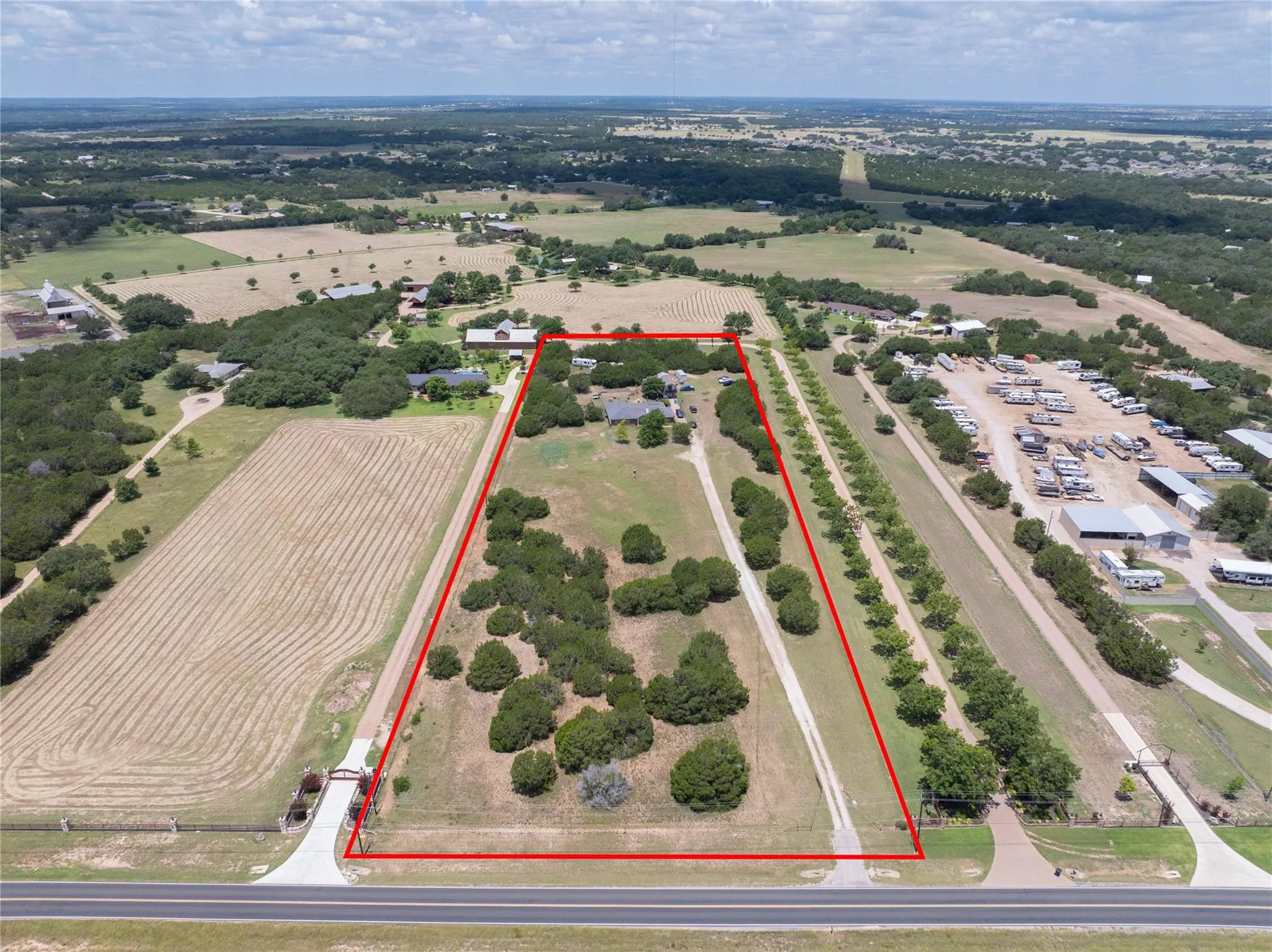 Photo of 1959 COUNTY ROAD 200, Liberty Hill, TX, 78642