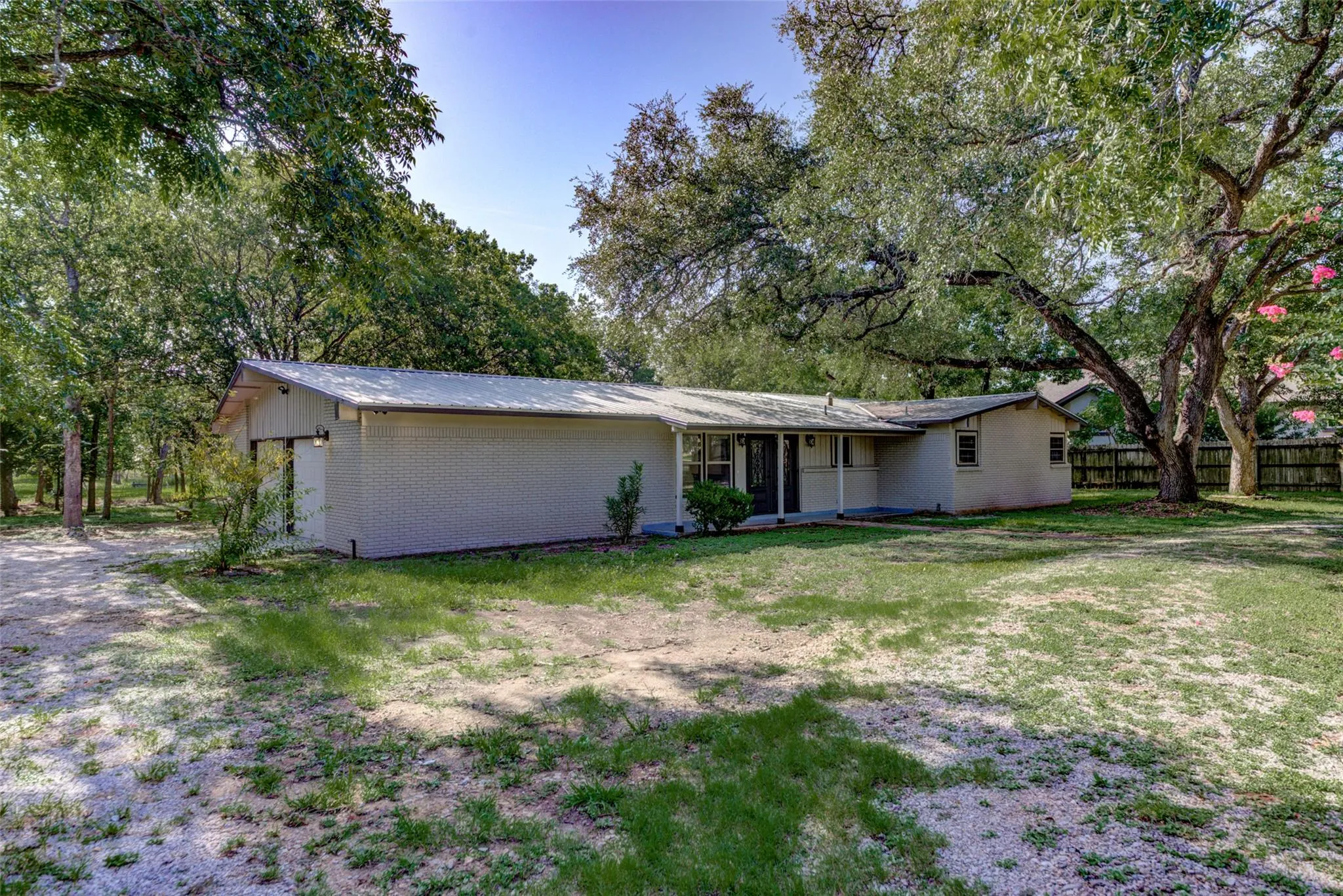 Photo of 11811 SLEEPY HOLLOW RD, Manchaca, TX, 78652