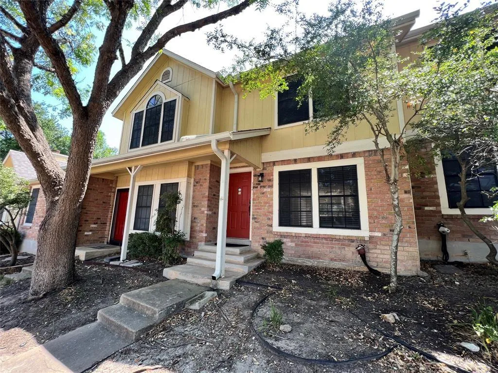 Photo of 11901 SWEARINGEN DR #32, Austin, TX, 78758