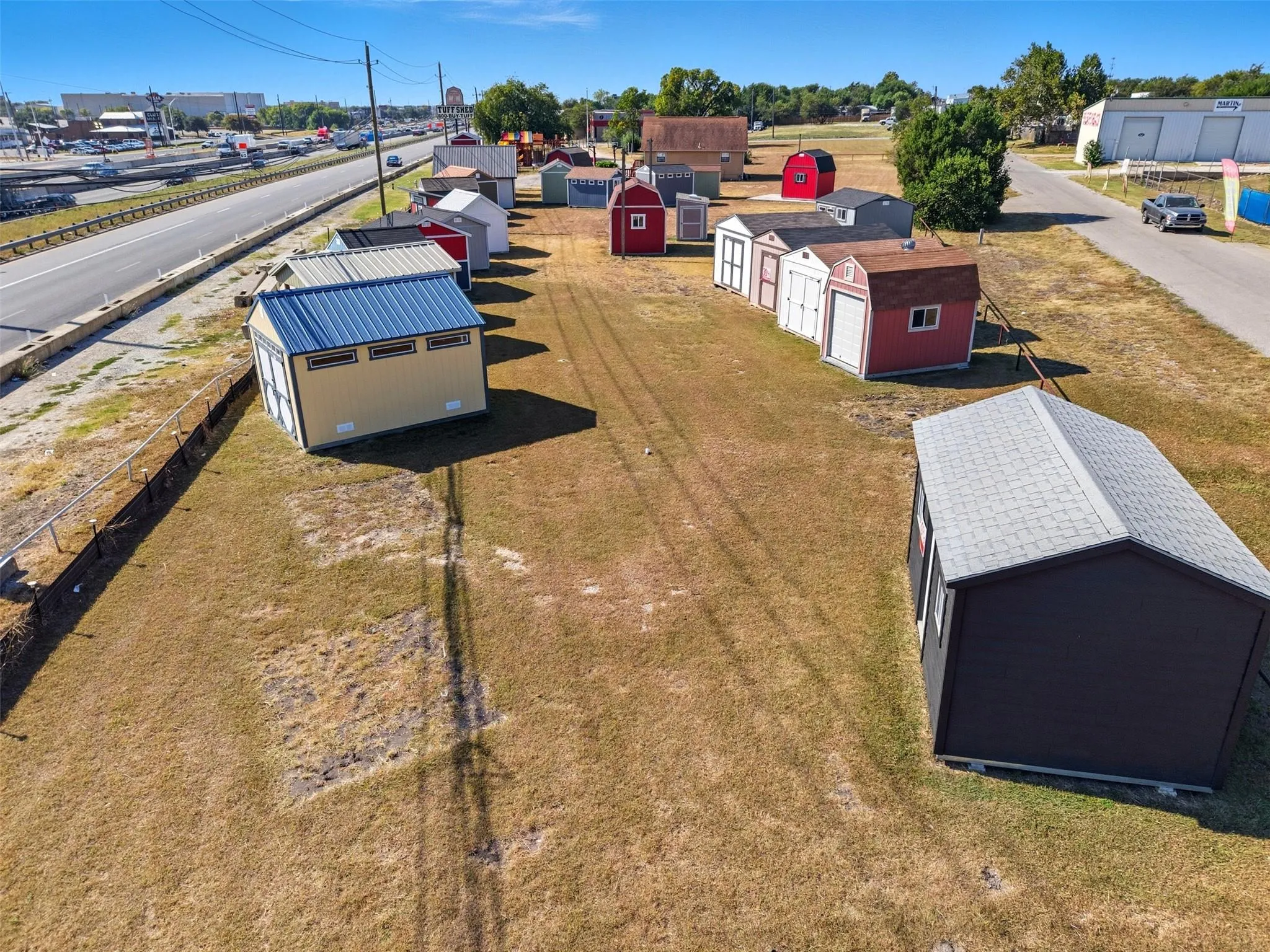 Photo 5 of 15524 N INTERSTATE 35 HWY