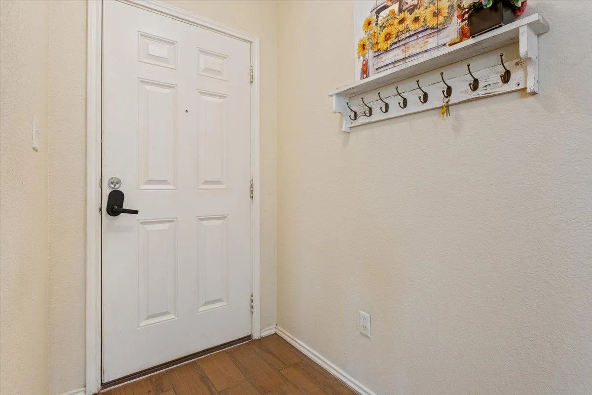Photo 4 of 1500 CLIFFBRAKE WAY