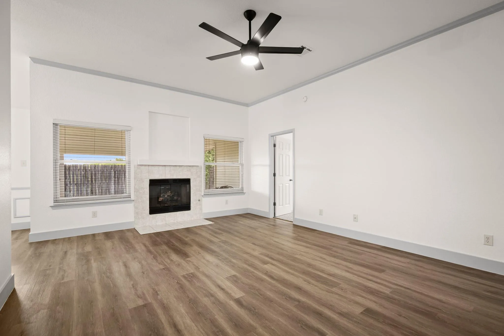 Photo 5 of 157 MEADOWLARK CIR