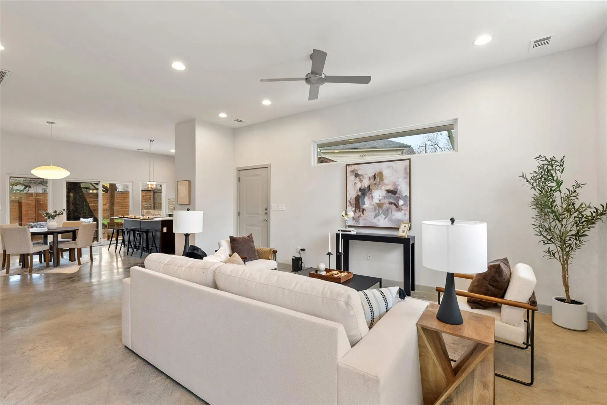 Photo 3 of 2805 SOL WILSON AVE #B
