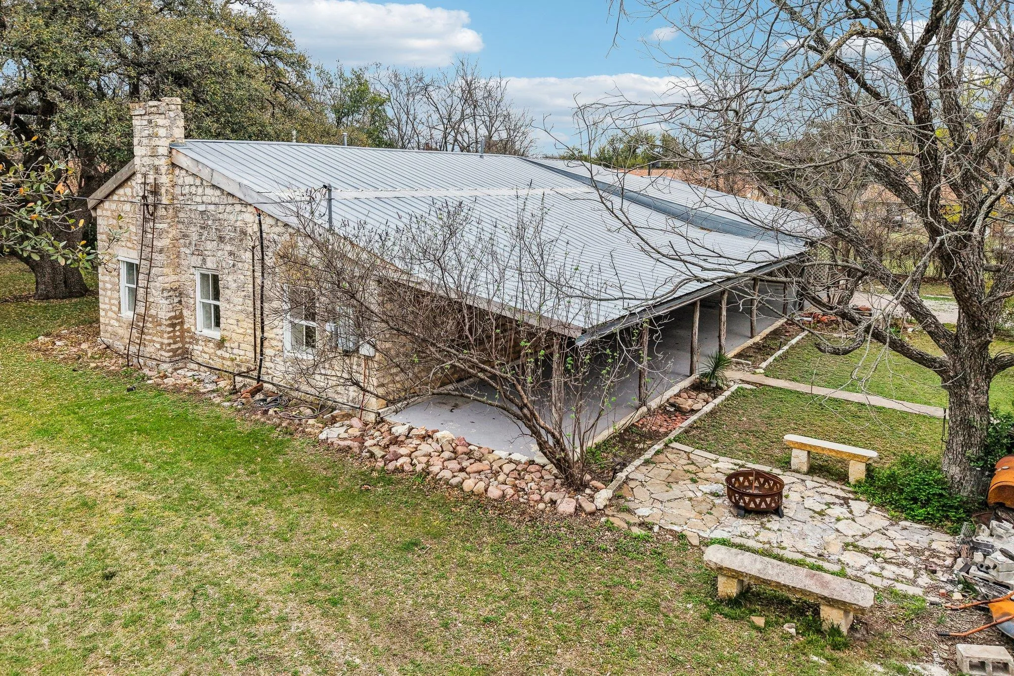 Photo 2 of 1801 CANDEE ST