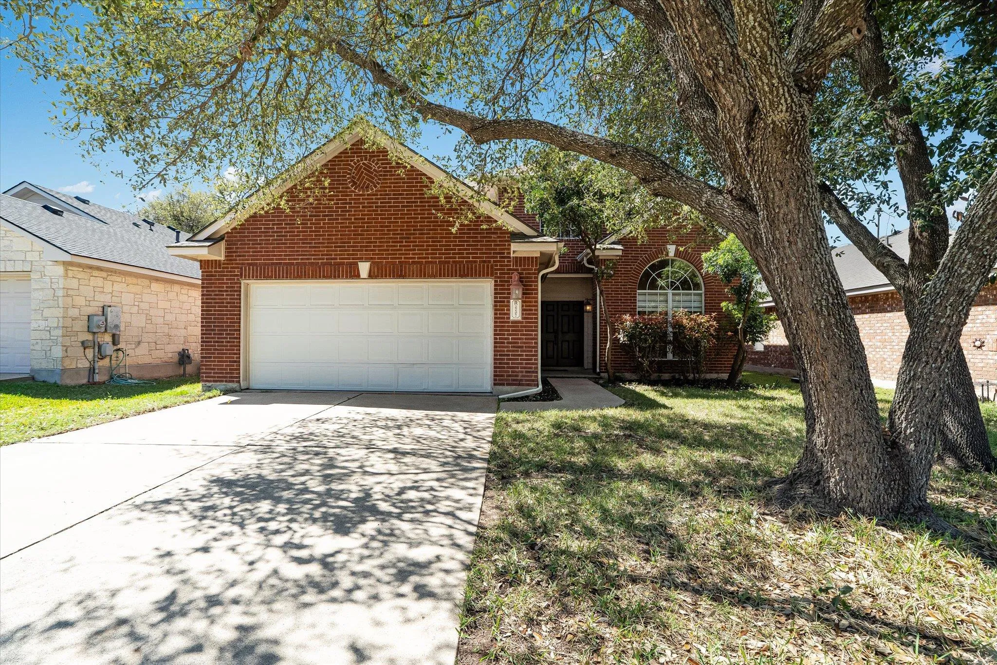 Photo 2 of 2207 CLOVER RIDGE DR