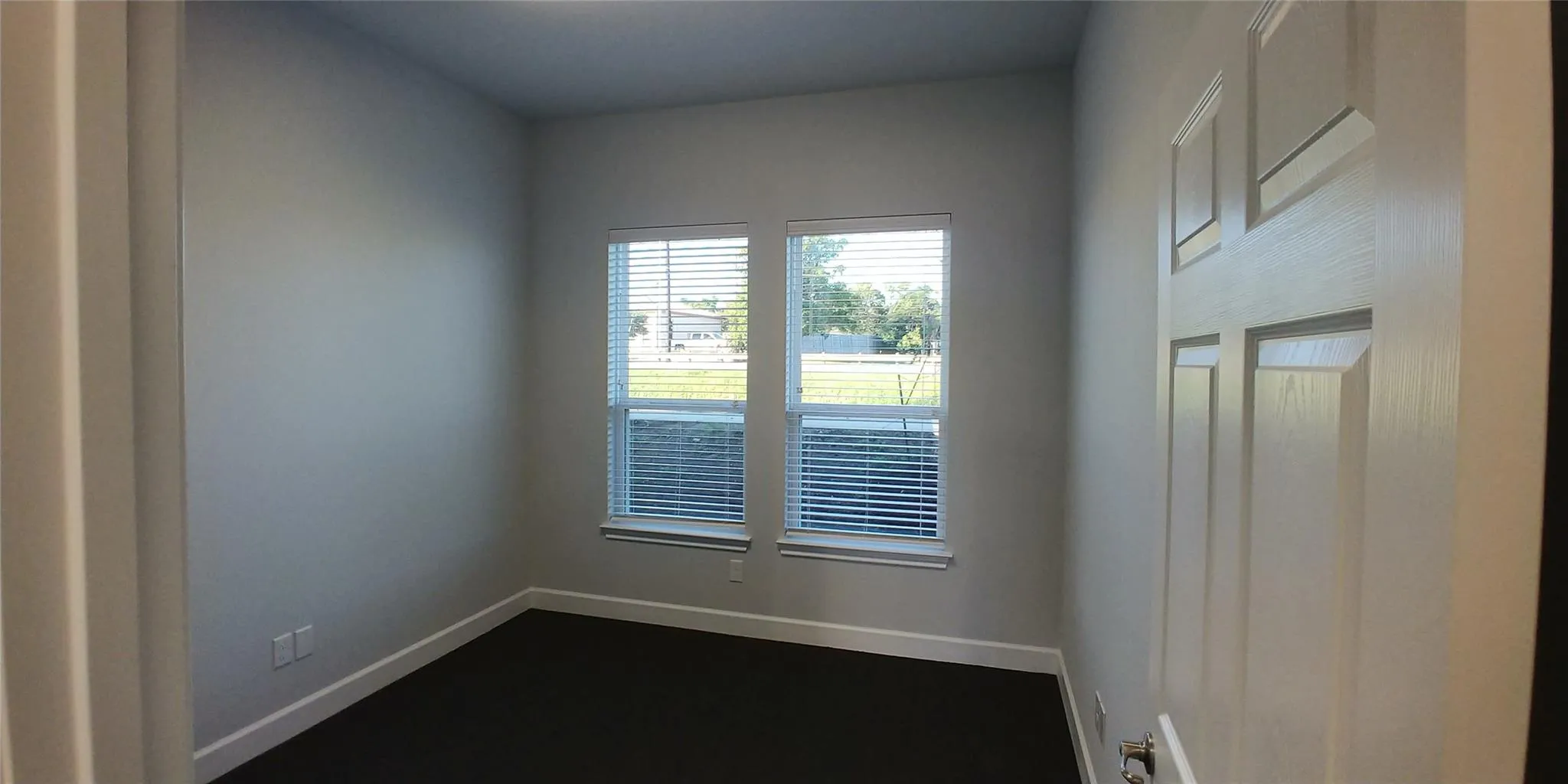 Photo 4 of 660 S BAGDAD RD #420