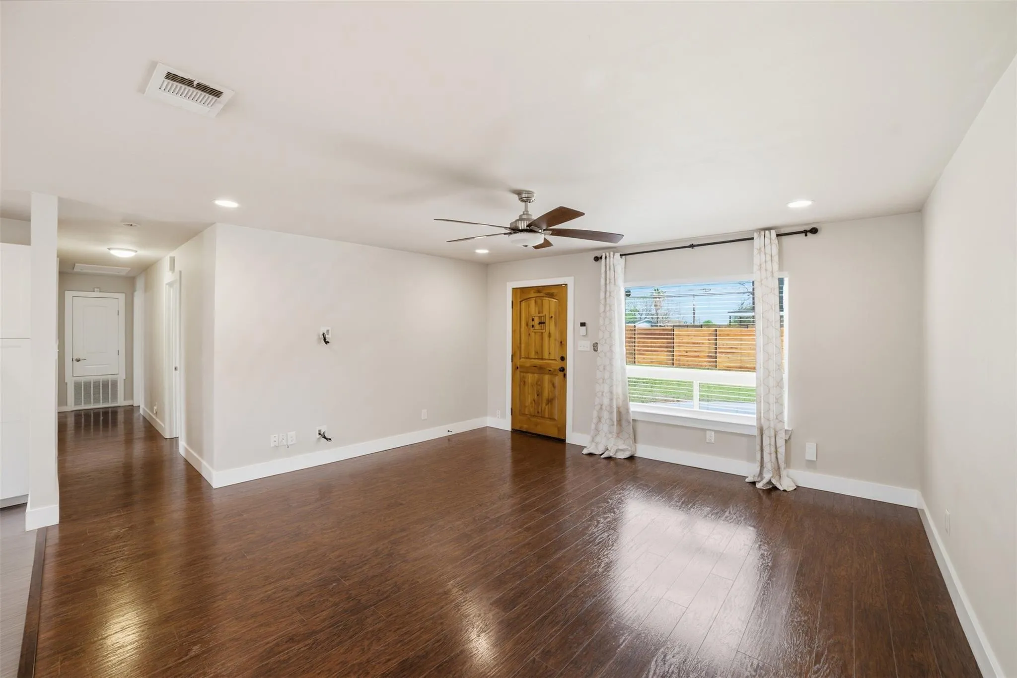 Photo 5 of 5510 MANOR RD #A