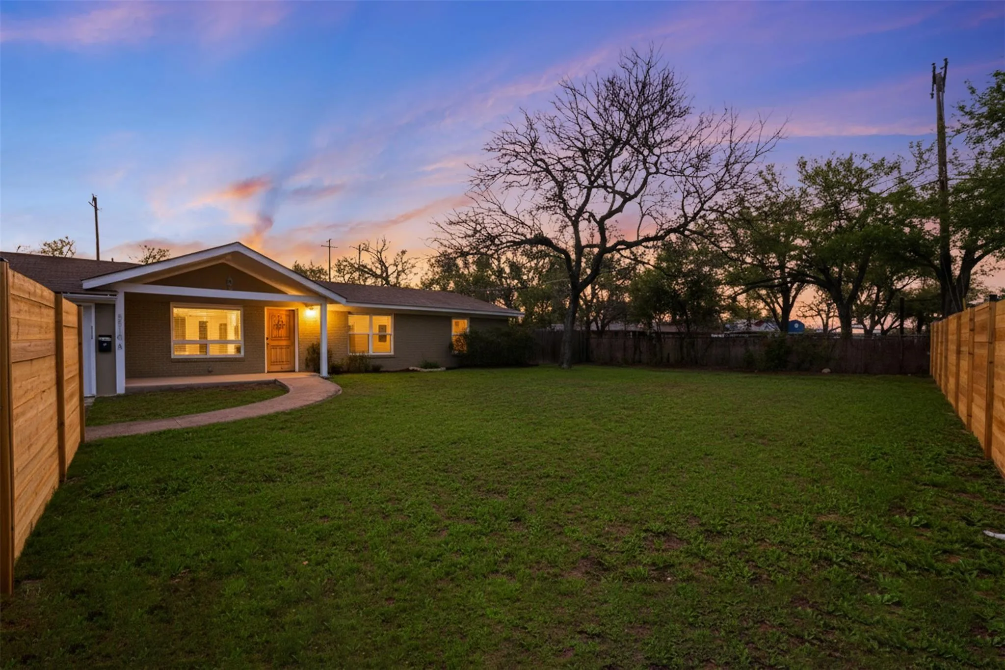 Photo 4 of 5510 MANOR RD #A