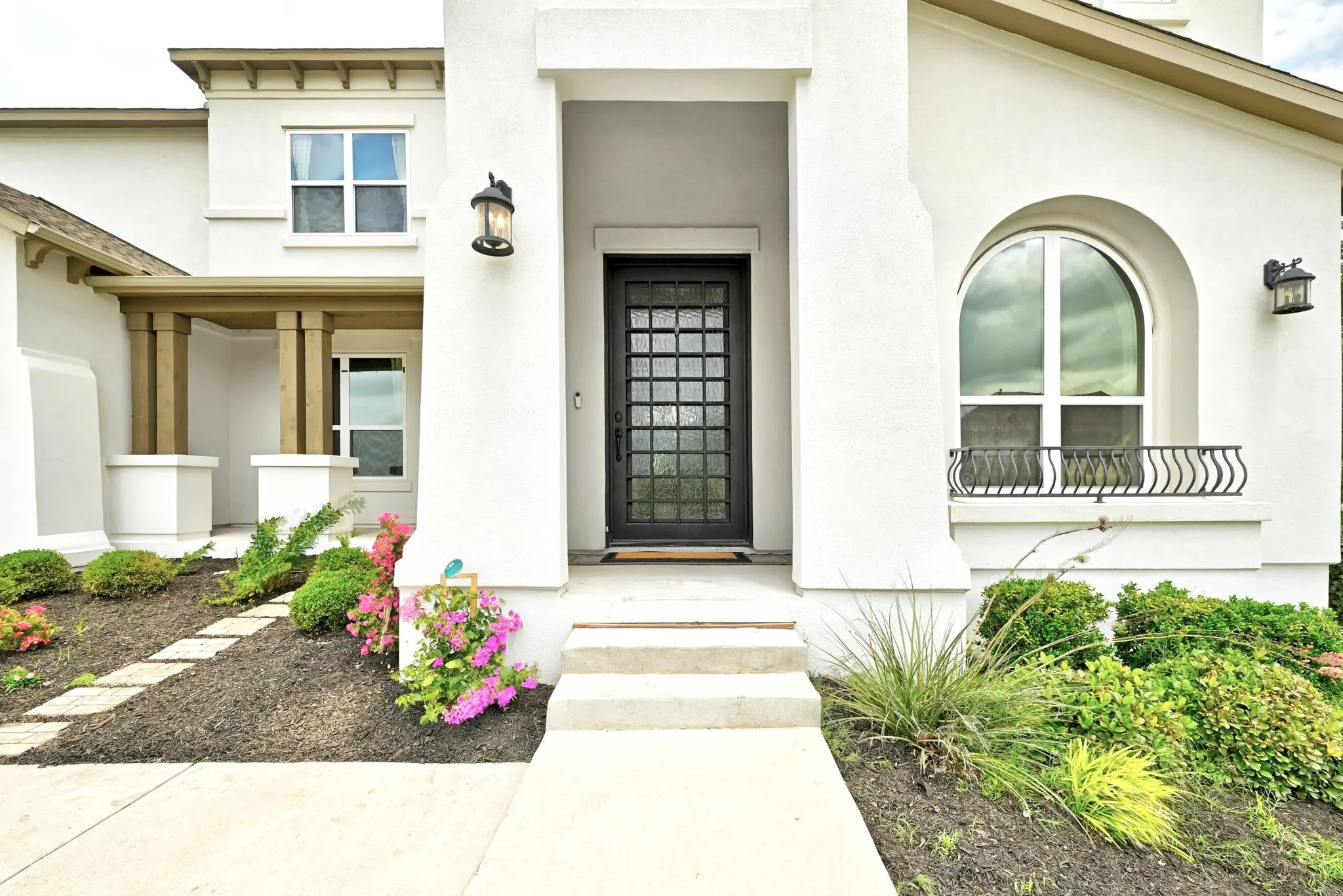 Photo 3 of 4601 APOLLONIA WAY