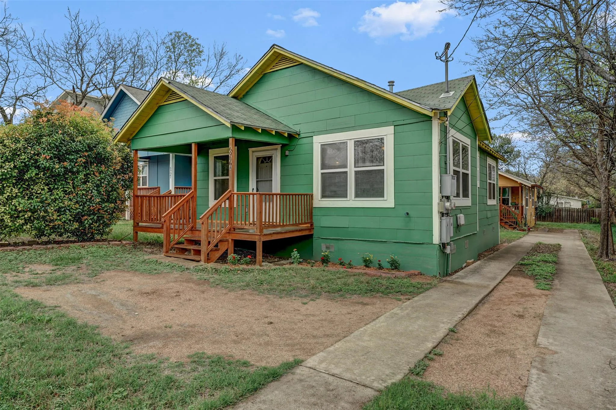 Photo 3 of 6906 CARVER AVE #A