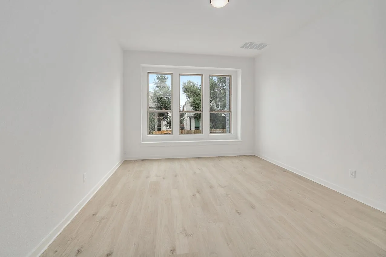 Photo 4 of 112 RED CAMELLA DR